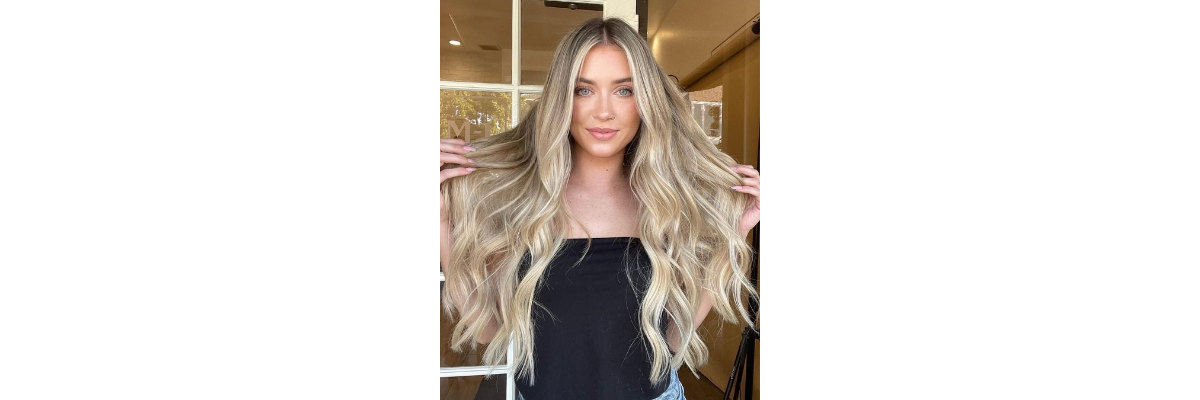 Blonde Hair Clip in Hair Extensions Guide