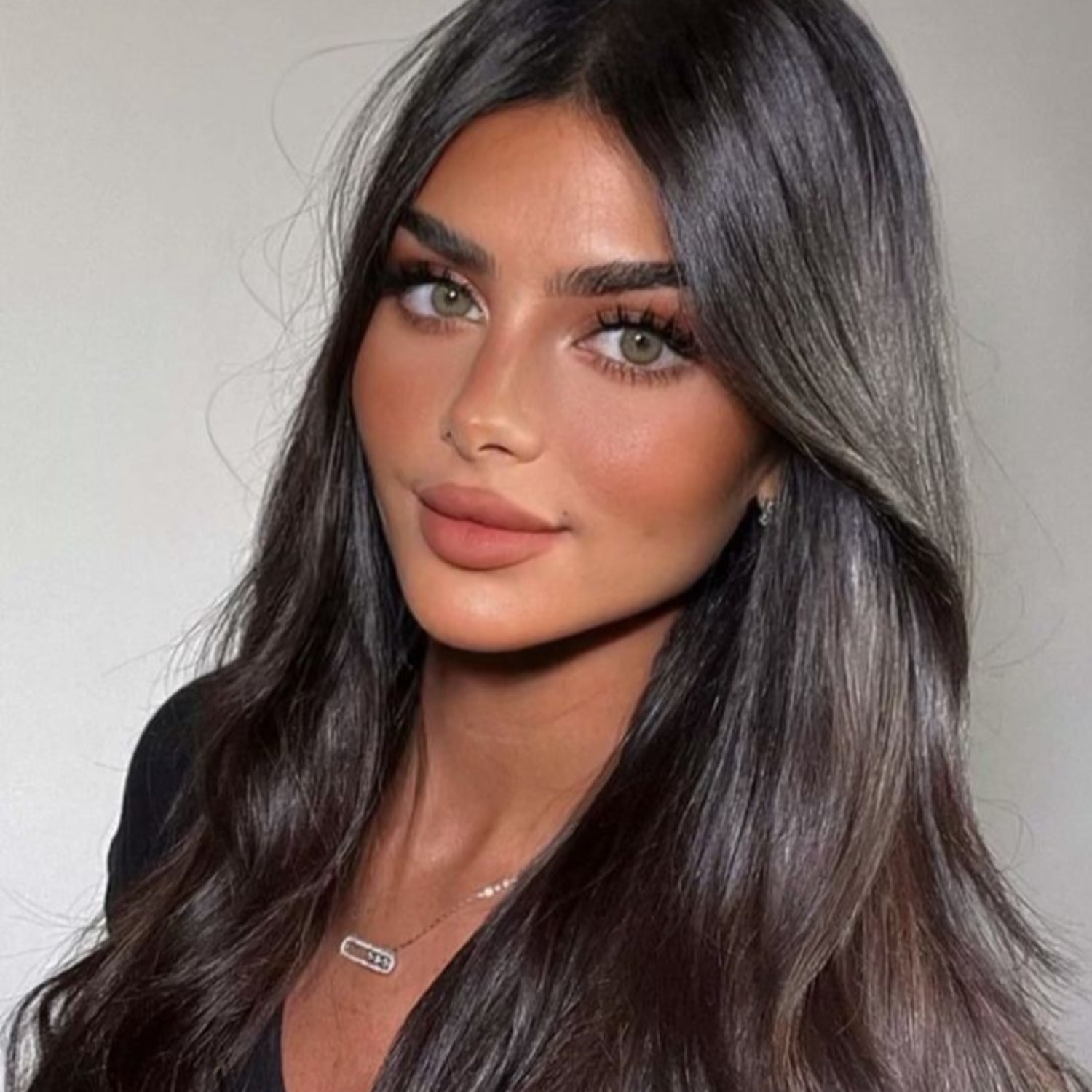 Love_The_Style_Human_Remy_Halo_Hair_Extension_Shade_1b_Natural_Black