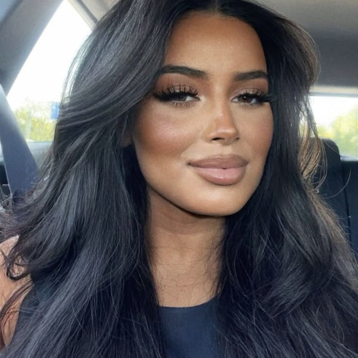 Love_The_Style_Seamless_Clip_In_Human_Remy_Hair_Extensions_9_Piece_Shade_1B_Natural_Black