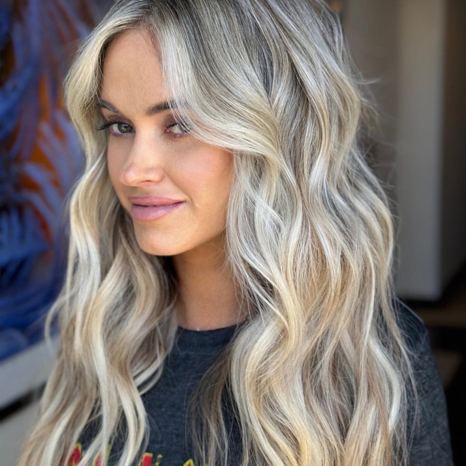 Love_The_Style_Invisible_Clip_In_2_Piece_Face_Framers_Blonde_Shades_Shade_613_Beach_Blonde